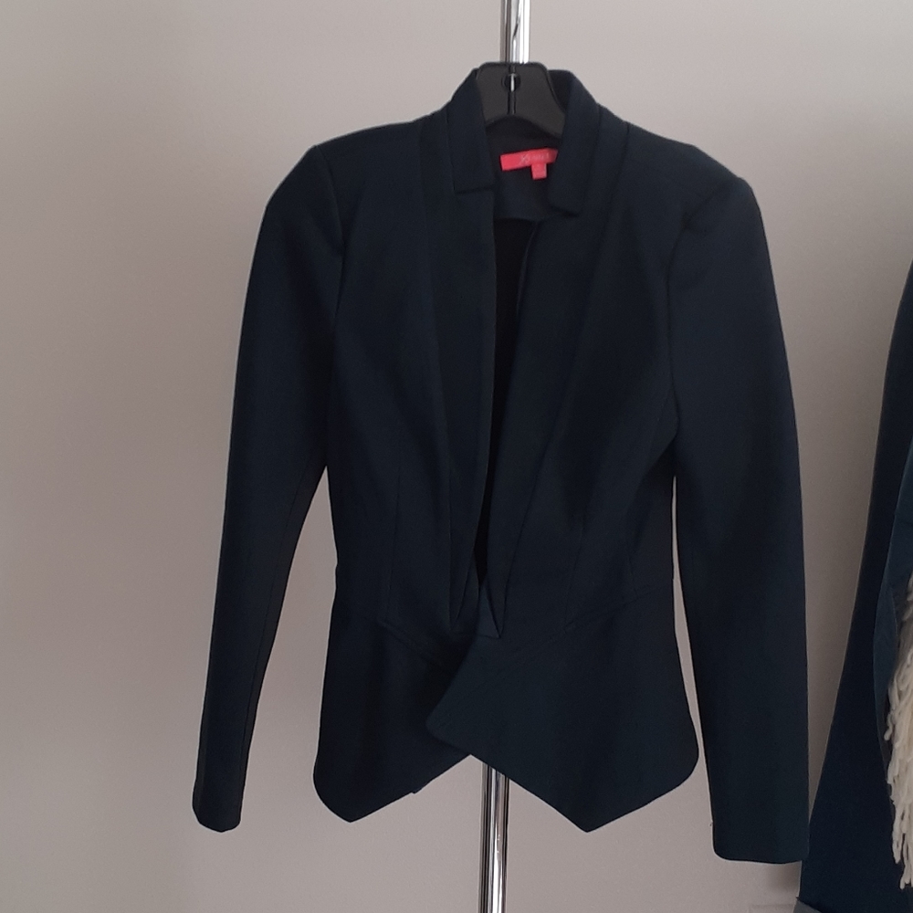 Blazer - Picture 2 of 3